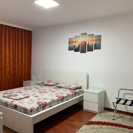 Ana Center Apartment Галац Екстер'єр фото