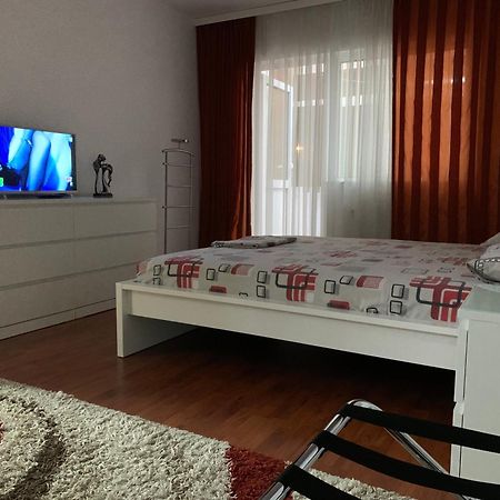 Ana Center Apartment Галац Екстер'єр фото