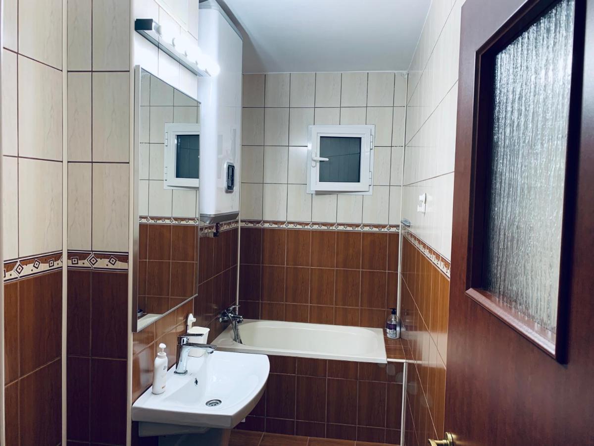 Ana Center Apartment Галац Екстер'єр фото