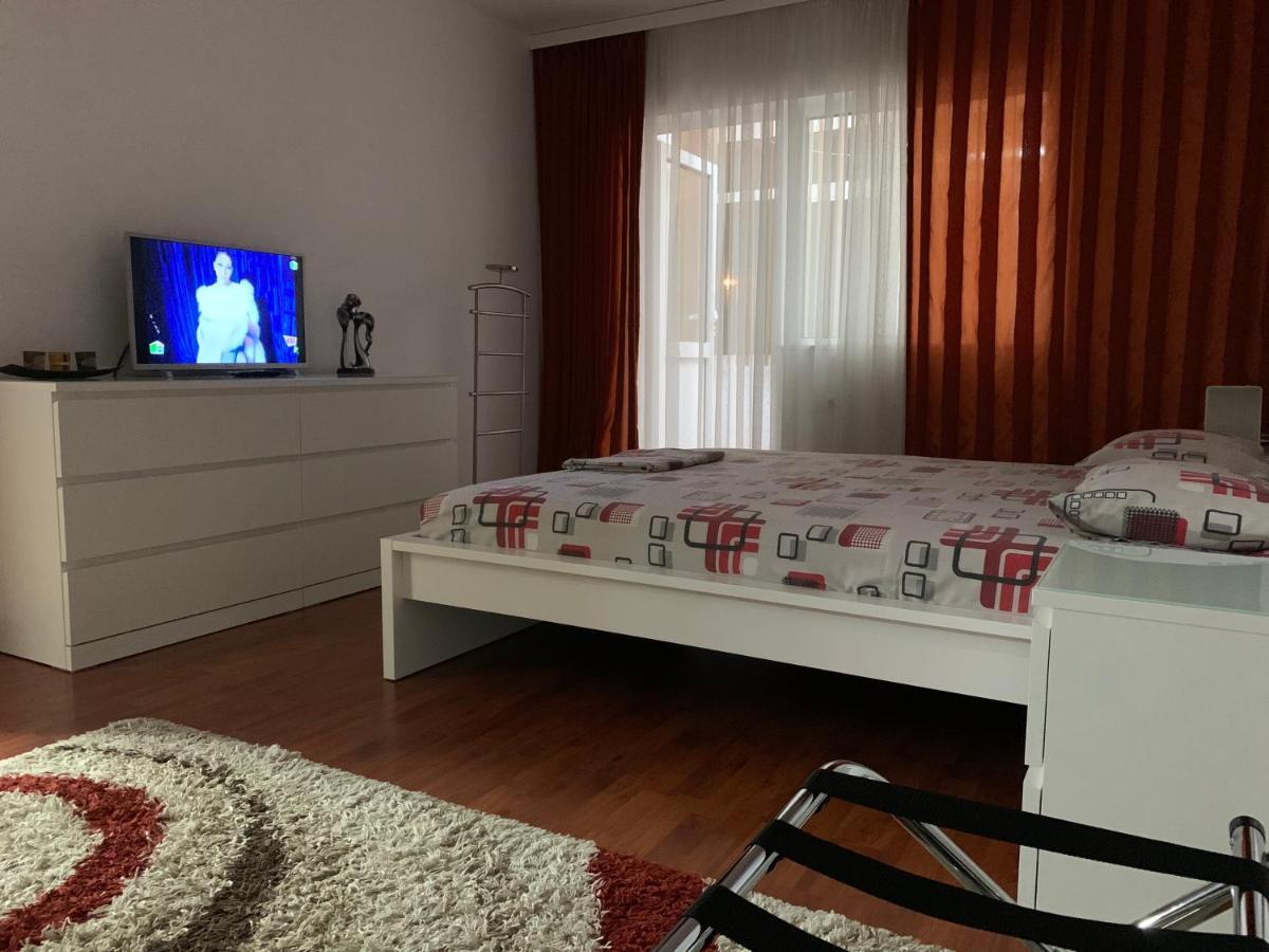 Ana Center Apartment Галац Екстер'єр фото