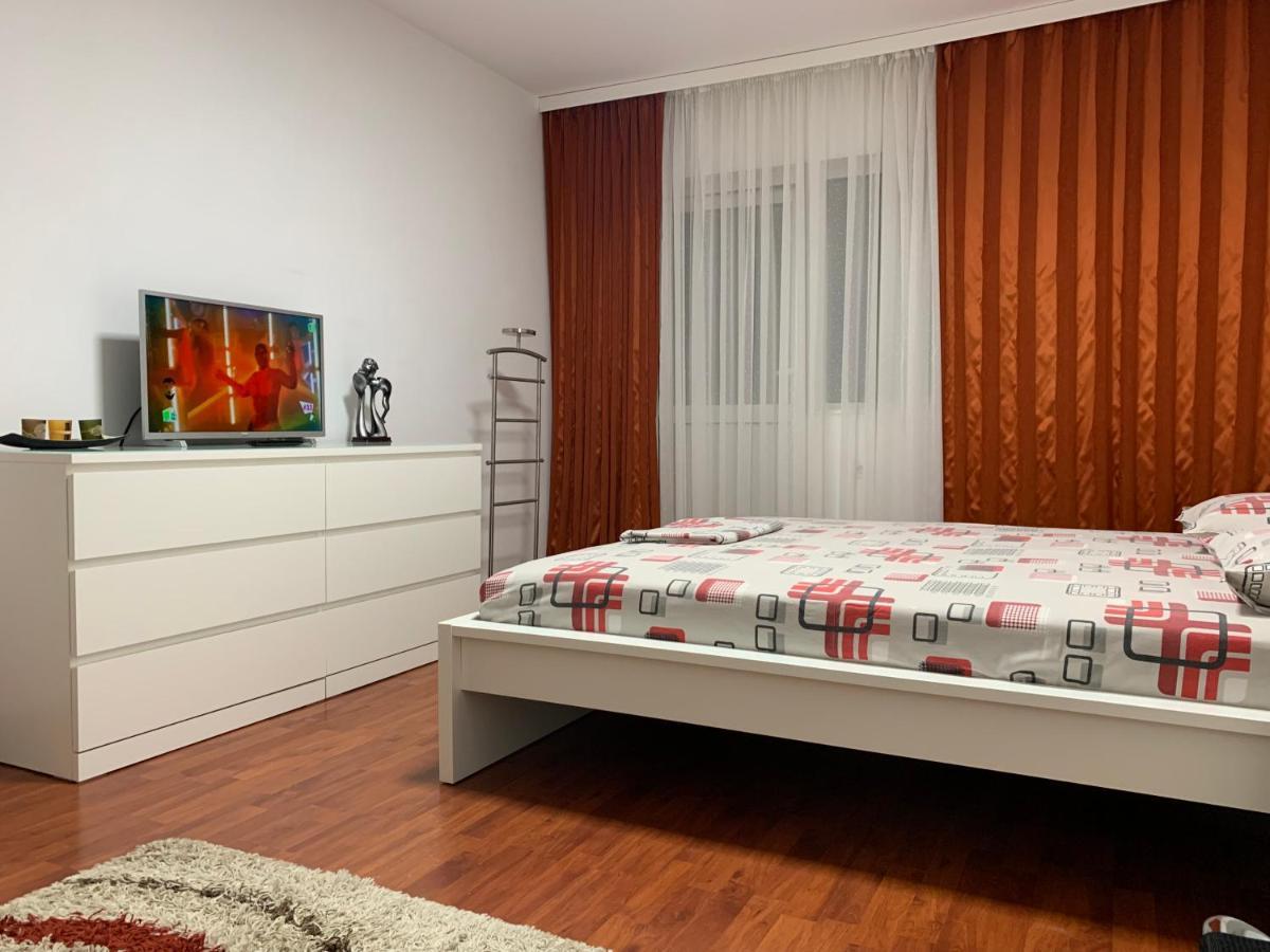 Ana Center Apartment Галац Екстер'єр фото
