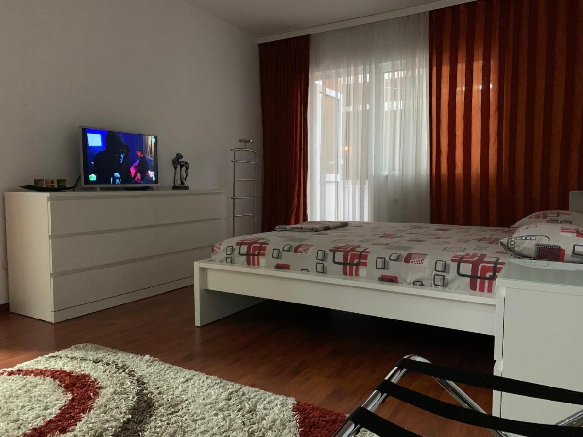 Ana Center Apartment Галац Екстер'єр фото
