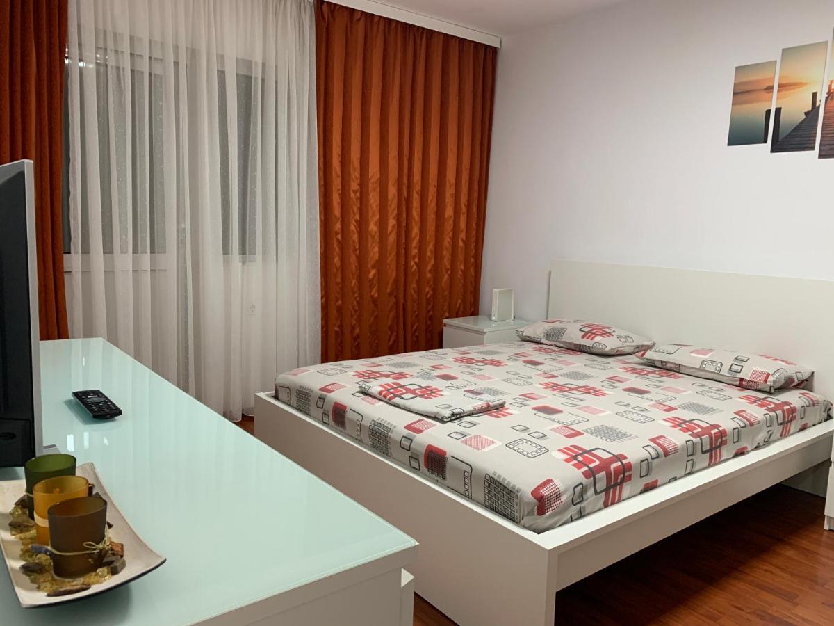 Ana Center Apartment Галац Екстер'єр фото